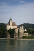 Castle along the Danube (wachau_valley_7772.jpg)
