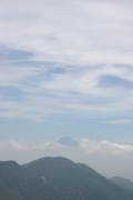 Mount Fuji in the clouds (kimpu_san_0106.jpg)