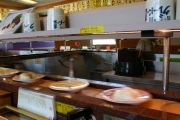 Sushis on the conveyor belt (Sushi_4913.jpg)