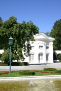 The rosarium in front of the hotel (Hotel_Baden_7252.jpg)